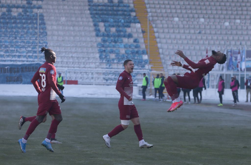Aaron Boupendza, Krasnodar ile anlaştı