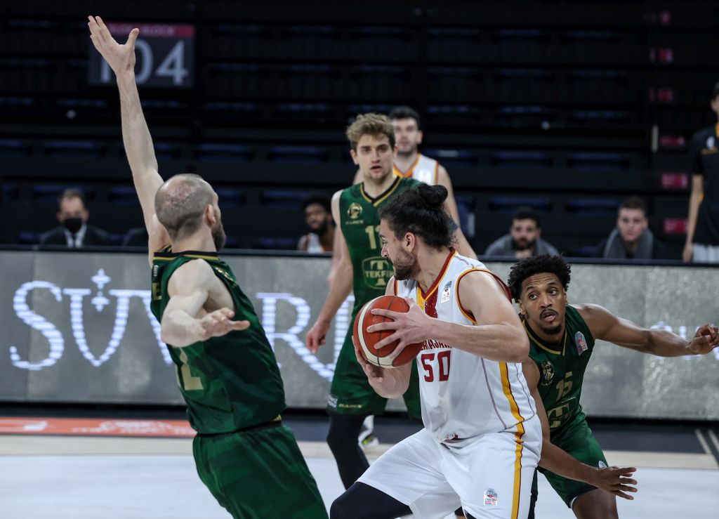Galatasaray: 87 – Darüşşafaka Tekfen: 98