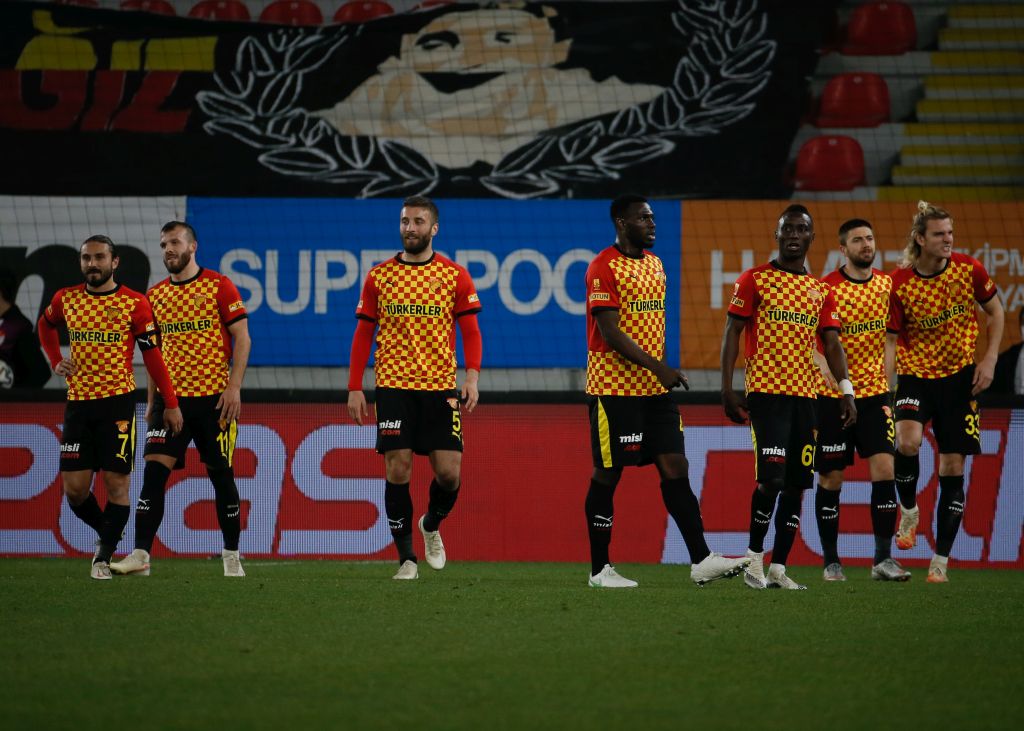 Göztepe, Büyükşehir Belediye Erzurumspor’u İzmir’den puansız gönderdi