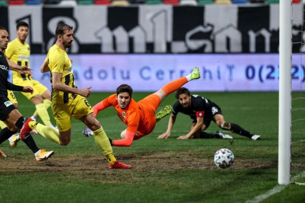 Altay: 3 – Menemenspor: 0