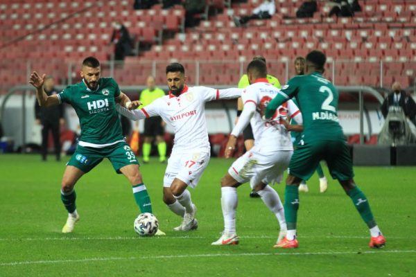 Giresunspor’lu Traore, uzatmalarda Samsunspor’u yıktı