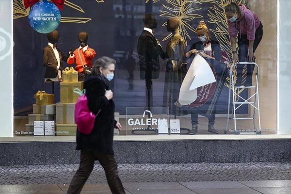 Almanya Başbakanı Merkel, eyalet başbakanlarından Kovid-19 tedbirlerini uygulamalarını istedi