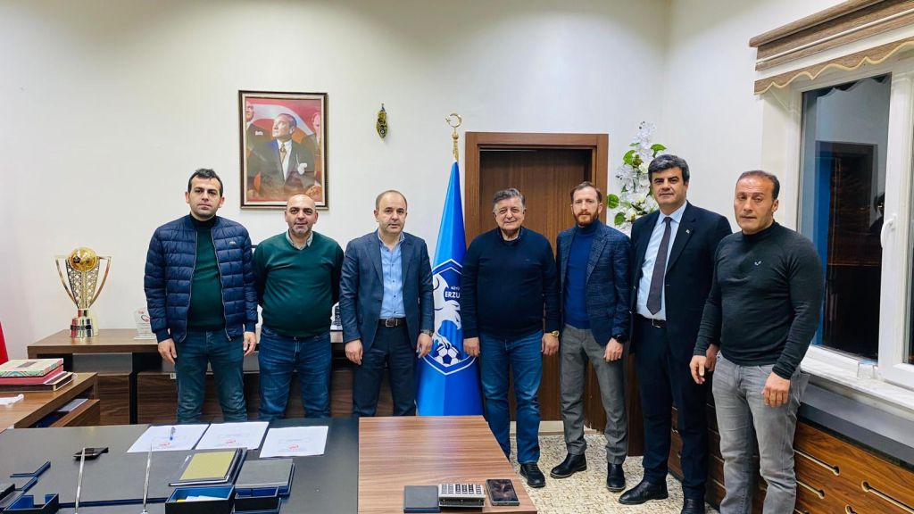Büyükşehir Belediye Erzurumspor, teknik direktör Yılmaz Vural ile anlaştı