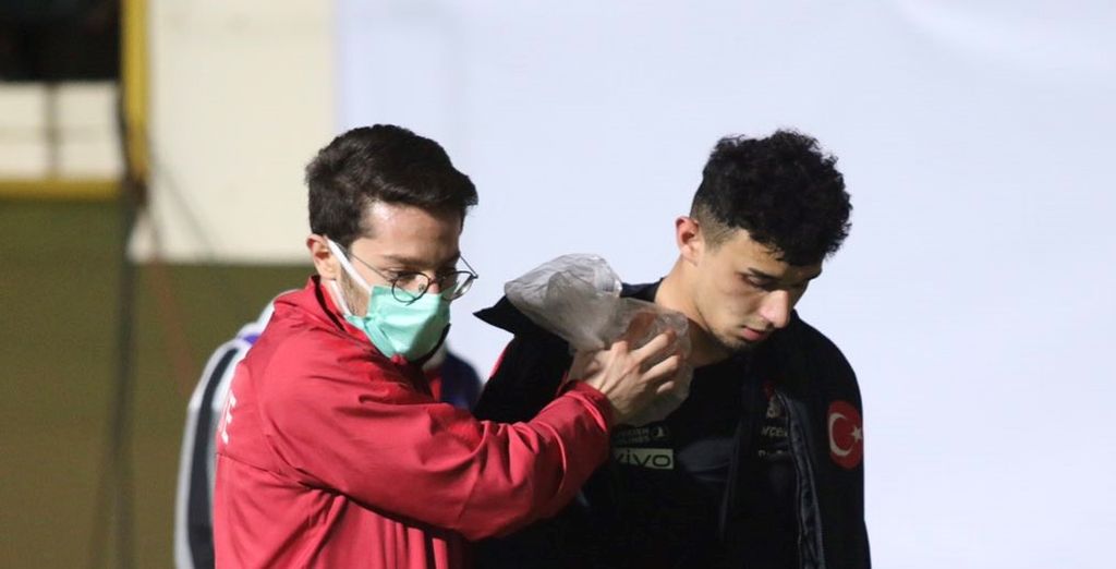 Antalyasporlu Gökdeniz Bayrakdar, 4-6 hafta sahalardan uzak kalacak