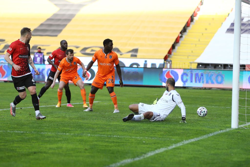 Gaziantep: 2 – Medipol Başakşehir: 0