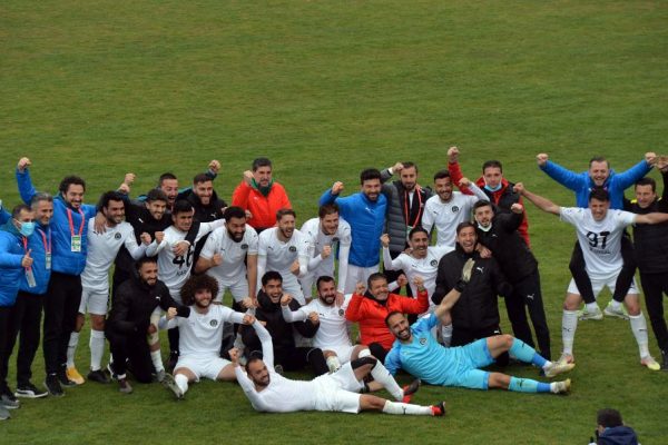 Manisa, TFF 1. Lig’e yükselmeyi garantiledi