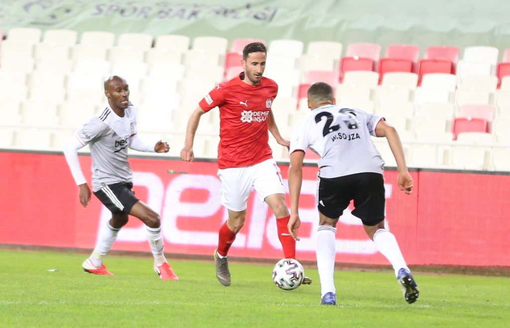 Beşiktaş bir yara daha aldı