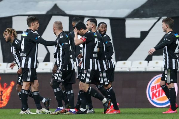 Beşiktaş 2 hafta sonra kazandı
