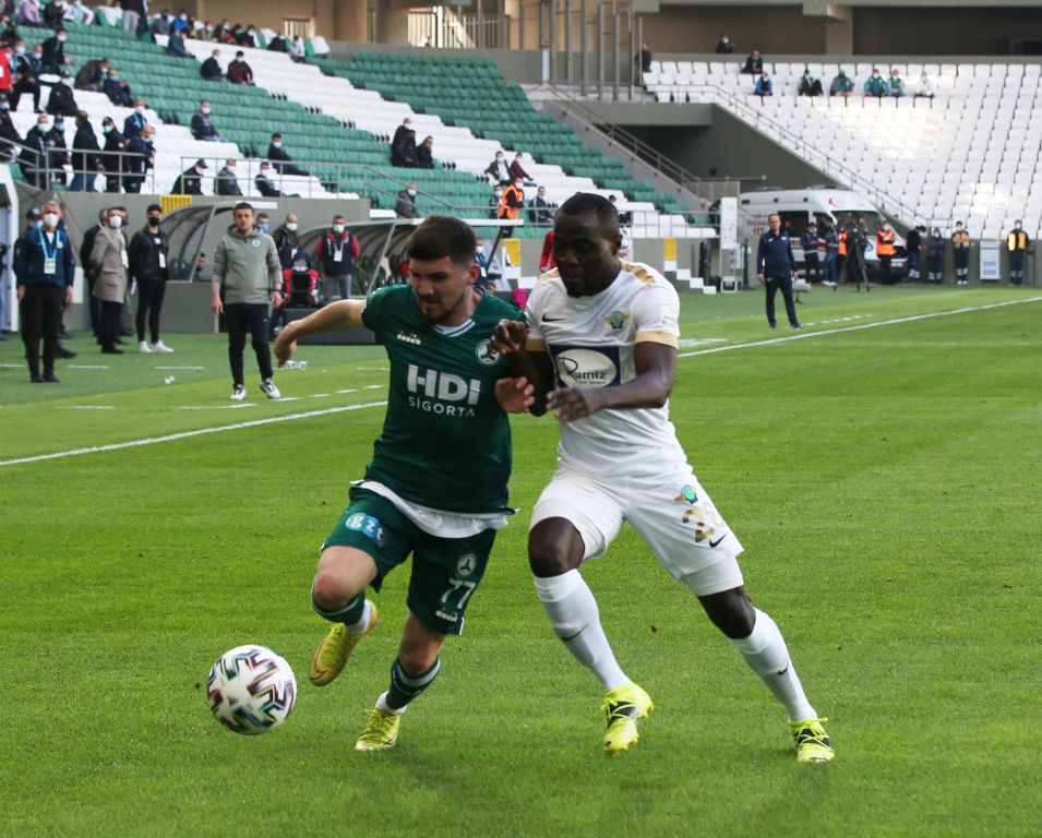 Akhisarspor, TFF 1. Lig’e veda etti