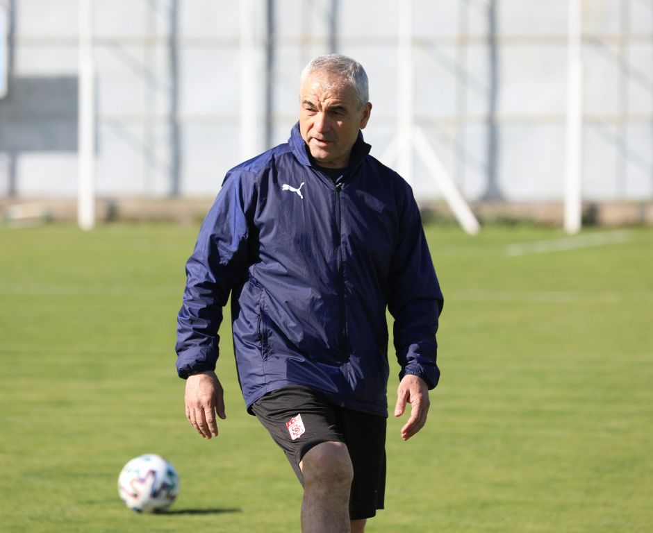 Sivasspor kalan 3 maçını final olarak görüyor