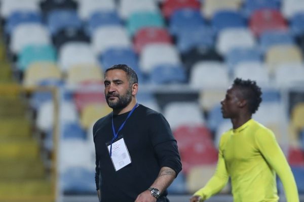 Menemenspor’da teknik direktör Ümit Karan ve 1 futbolcunun Kovid-19 testi pozitif çıktı