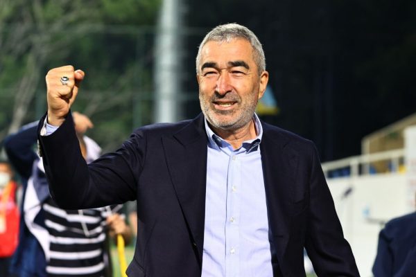 Adana Demirspor, teknik direktör Samet Aybaba ile 2 yıllığına anlaştı