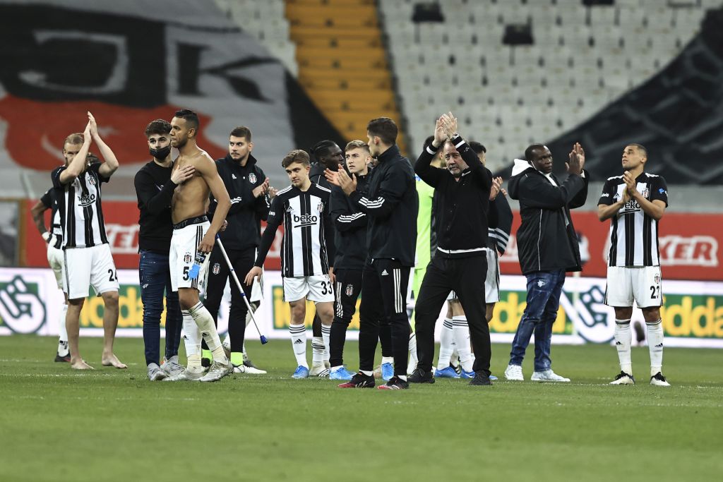 Beşiktaş şampiyonluğu riske attı