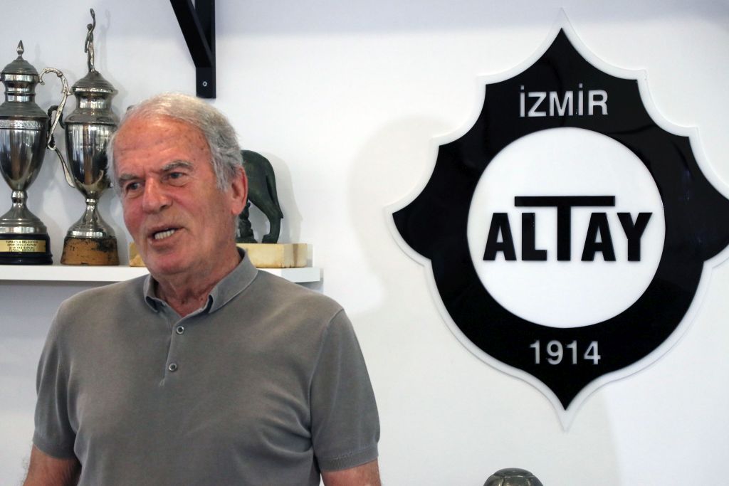 Altay Teknik Direktörü Mustafa Denizli, play-off maçlarını değerlendirdi: