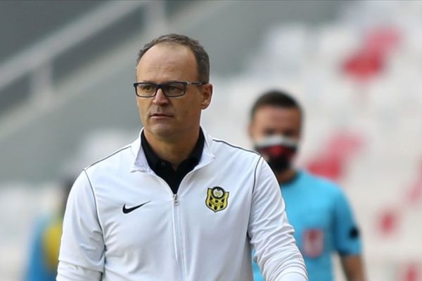 Yeni Malatyaspor, teknik direktör İrfan Buz ile 1 yıllık sözleşme imzaladı