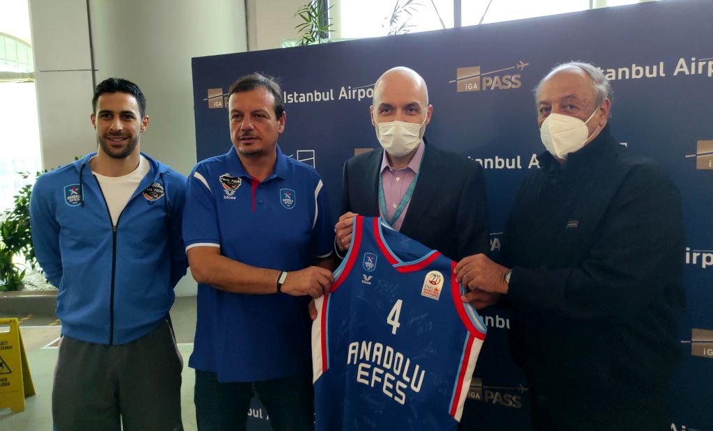 Anadolu Efes, Almanya’ya hareket etti