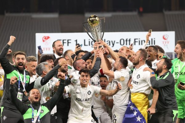 Süper Lig’e son bilet Altay’ın