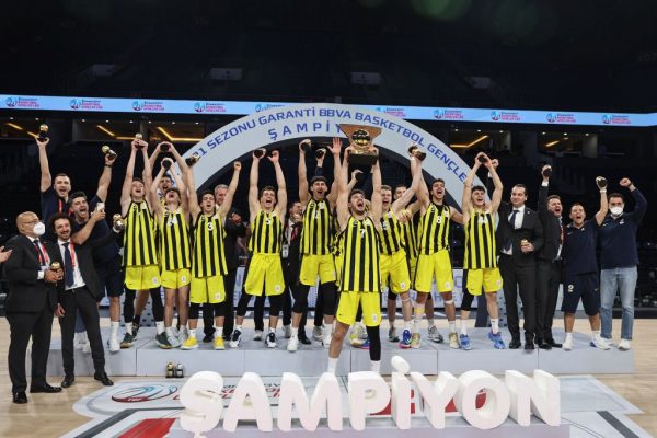 Fenerbahçe şampiyon