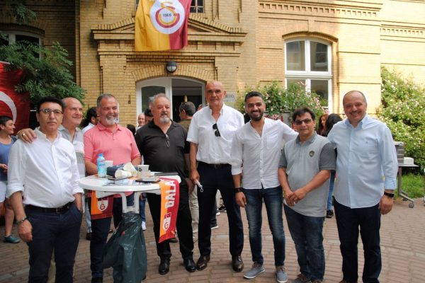 Galatasaray”dan geleneksel pilav günü