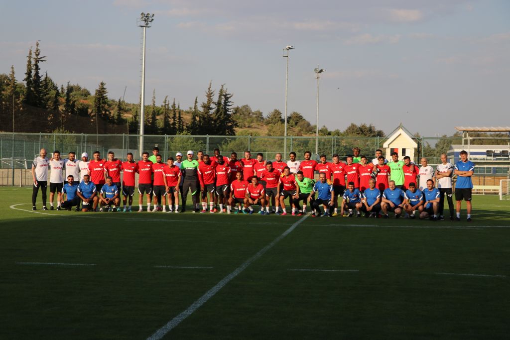 Süper Lig ekibi Gaziantep, yeni sezonun ilk antrenmanını yaptı