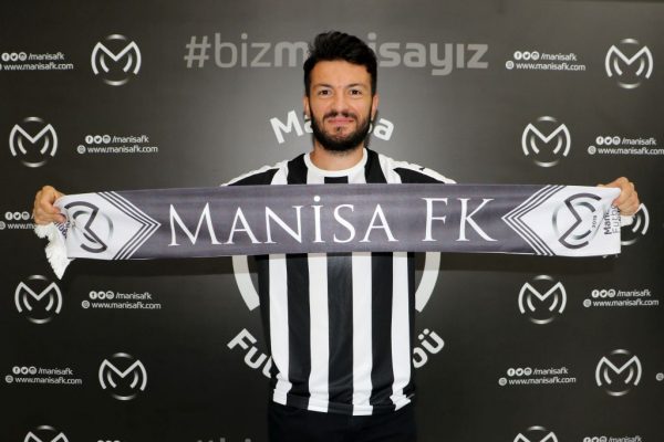 Manisa, sol bek Özgür Çek’i transfer etti