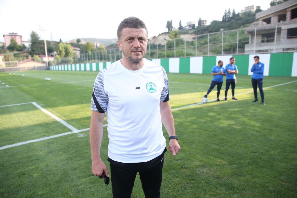 “Güçlü, sahada mücadele eden, dinamik bir takım olacağız”