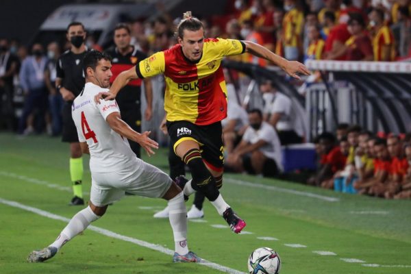 Göztepe, hazırlık maçında Altınordu’yu 2-0 mağlup etti
