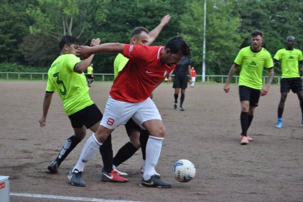 Komşuda ”Şimşek” çaktı