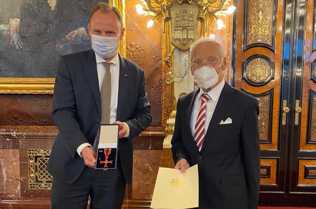 Bundesverdienstkreuz für Volker Okun