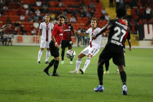Beşiktaş, Gaziantep’ten bir puanla döndü