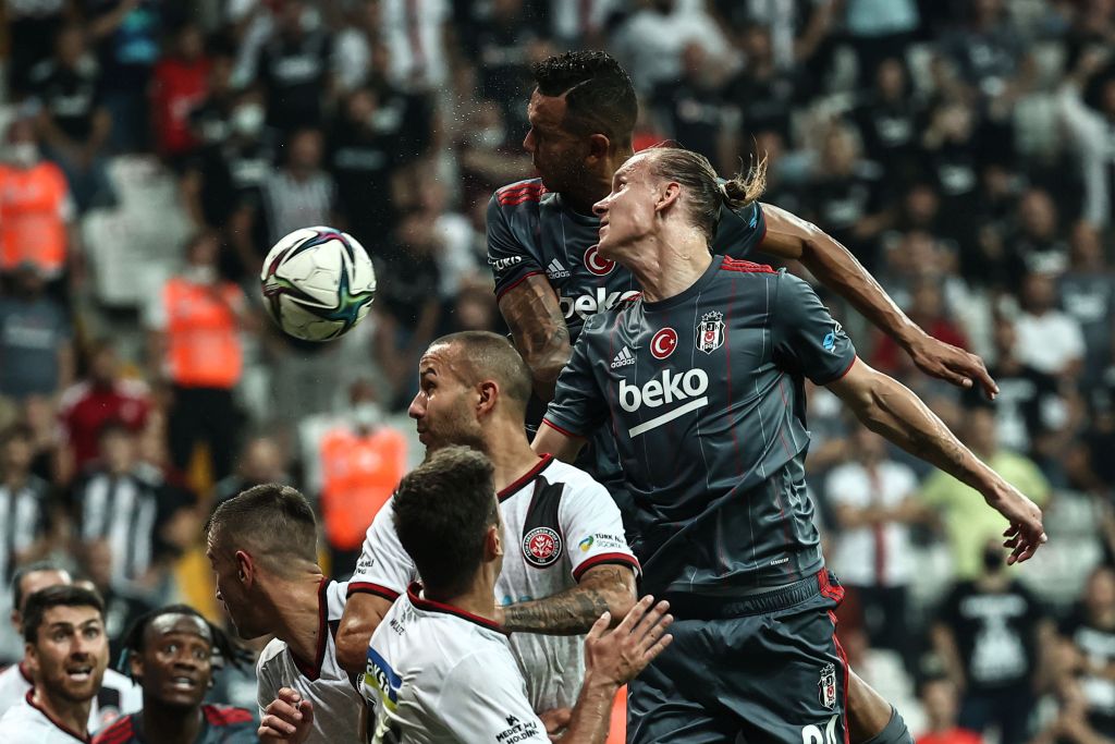 Beşiktaş’a 3 puanı Alex Teixeira getirdi