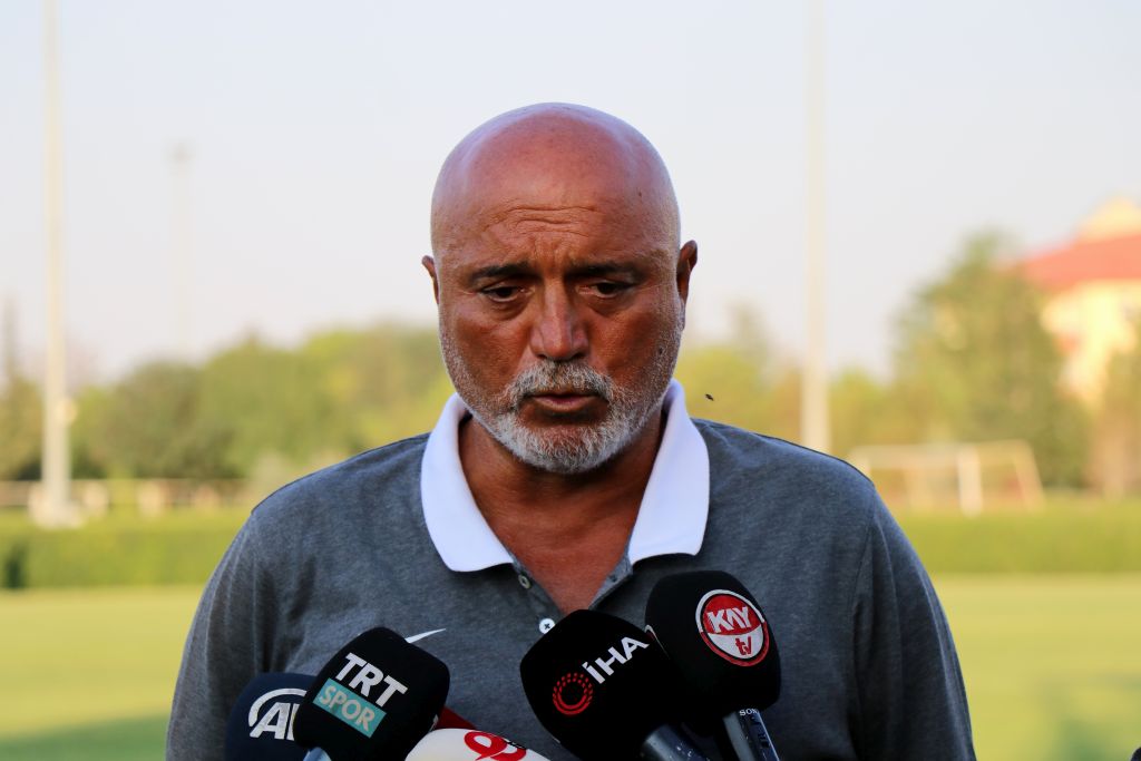 Kayserispor Teknik Direktörü Karaman: “Herkesin takdirle karşıladığı bir Kayserispor ortaya çıkacak”