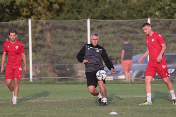 Samsunspor Teknik Direktörü Altıparmak: “Hangi takımla oynarsak oynayalım, biz kendi oyunumuzu oynarız”