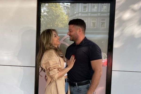 İkinci klibi ”Tuz” için İstanbul’a uçtu