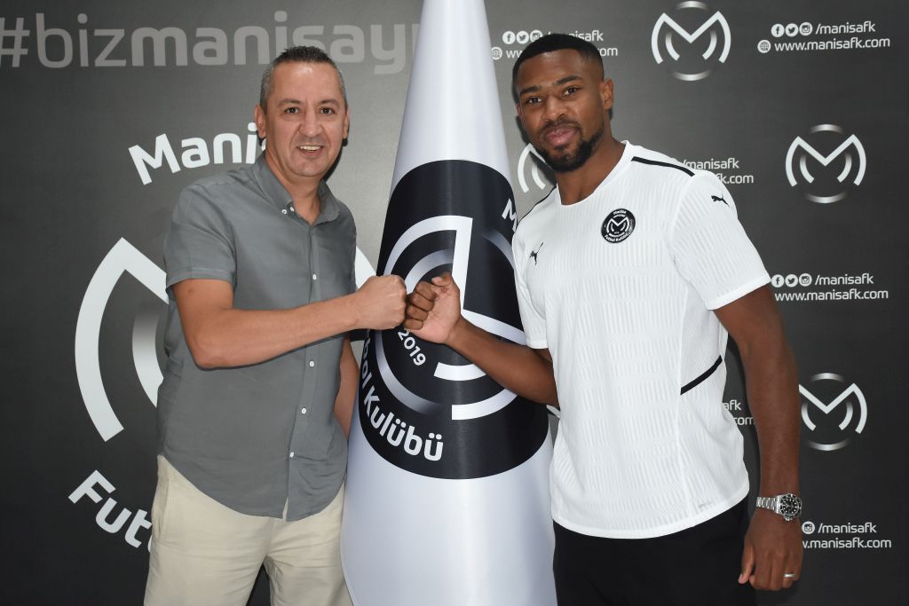 TFF 1. Lig ekibi Manisa Fransız futbolcular Landre ve Gakpa’yı transfer etti