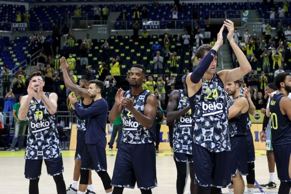 Uluslararası “Istanball Cup” basketbol turnuvasında Fenerbahçe finalde!