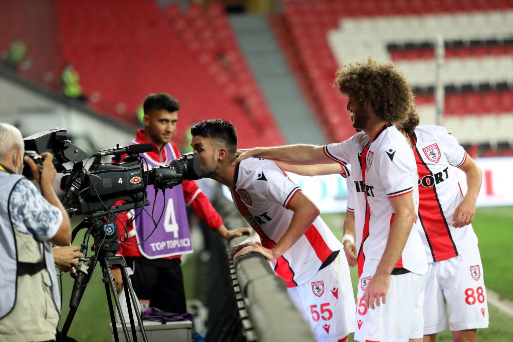 Samsunspor evinde rahat bir galibiyet aldı
