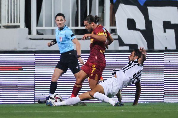 İzmir derbisinde kazanan Altay oldu
