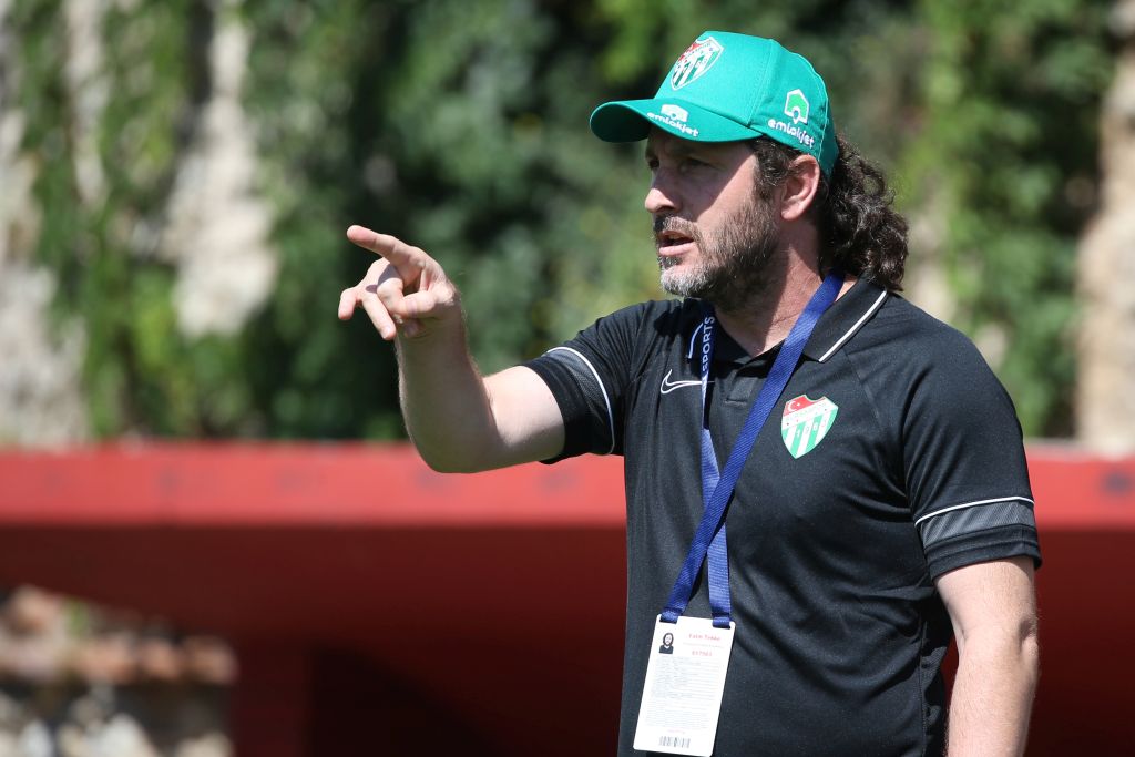 Bursaspor, teknik direktör Fatih Tekke ile 4 maç sonra yollarını ayırdı