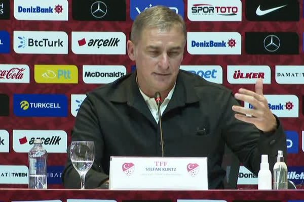 A Milli Futbol Takımı 3 yıllığına Stefan Kuntz’a emanet