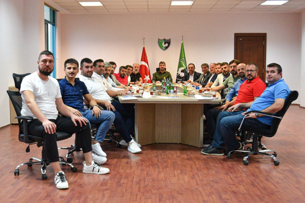 Denizlispor’da yönetim kurulu görev dağılımı yaptı