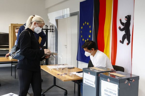 Almanya’da 18 Türk kökenli aday milletvekili seçildi