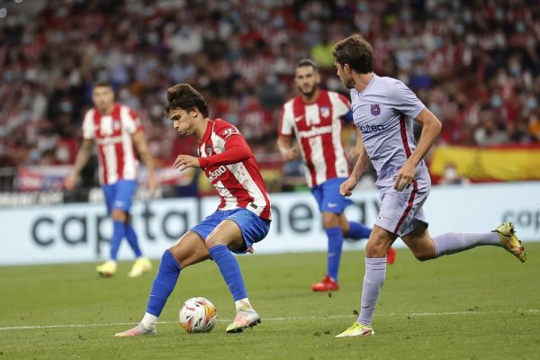 Atletico Madrid, sahasında Barcelona’yı 2-0 yendi