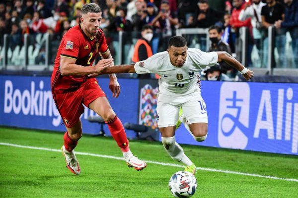Fransa, UEFA Uluslar Ligi’nde Hernandez ile 90+1’de finale çıktı