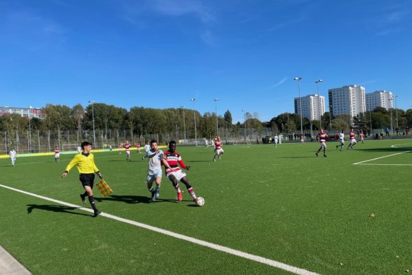 Altona, Şimşek’e ”6” yı gösterdi