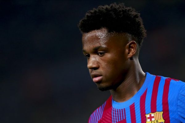 Barcelona 1 milyar avroluk bonservisle Ansu Fati’nin sözleşmesini yeniledi