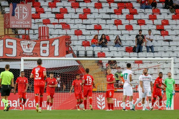 Diyarbekirspor, kupada Antalya’dan fark yedi
