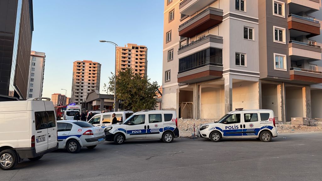 Gaziantep’te çalıştığı binanın 12. katından düşen işçi öldü