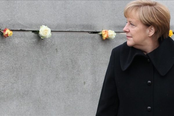 Almanya Başbakanı Merkel: “Önümüzde çok zor haftalar var