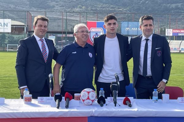 Bundesliga’ya transfer olan Altınordulu futbolcu Burak İnce’nin hayali Barcelona: